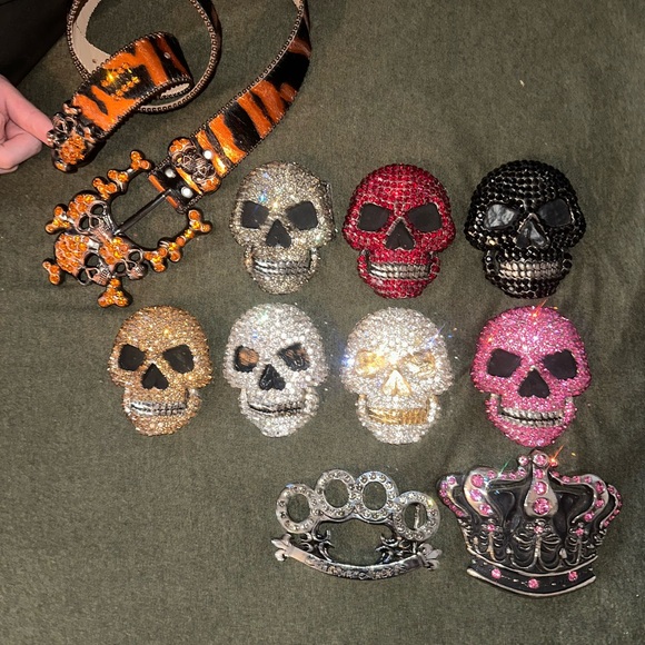 Chrome Angels belt buckles - Picture 2 of 3